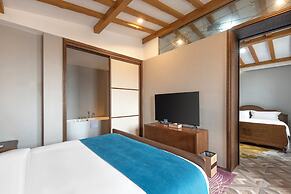 F&F HOTEL