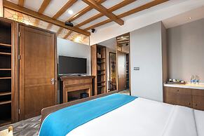 F&F HOTEL