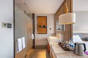 F&F HOTEL