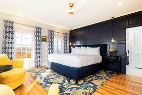 Topside Inn