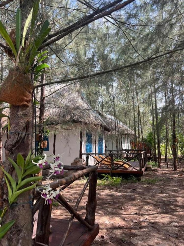 Emerald Lagoon Retreat Phu Quoc