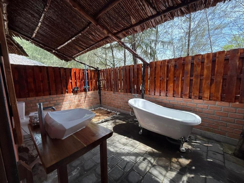 Emerald Lagoon Retreat Phu Quoc