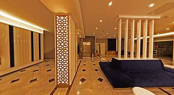 Mara Palas Hotel