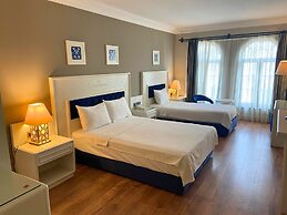 Mara Palas Hotel