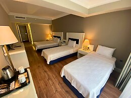 Mara Palas Hotel