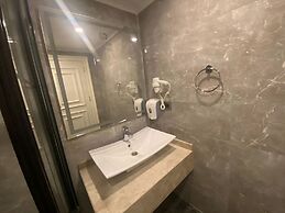 Mara Palas Hotel