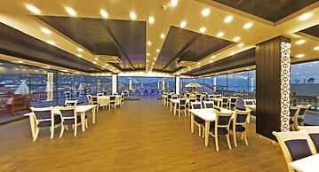 Mara Palas Hotel