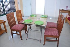 Sri Vinayaka Lodge