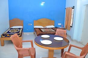 Sri Vinayaka Lodge