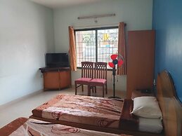 Sri Vinayaka Lodge