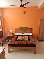 Sri Vinayaka Lodge