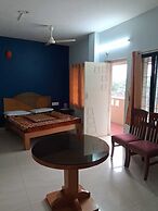 Sri Vinayaka Lodge