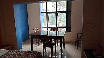 Sri Vinayaka Lodge