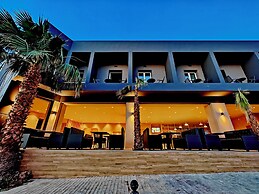PEARL Hotel