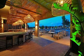 PEARL Hotel
