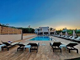 PEARL Hotel