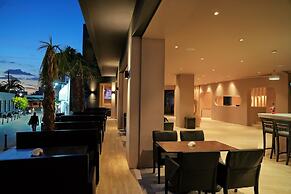PEARL Hotel
