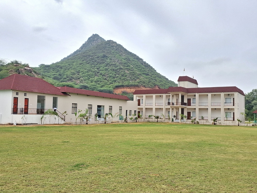 Orchard Hills Resorts