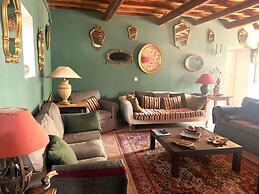 Large Air-conditioned Villa in Arles