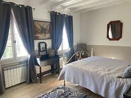 Large Air-conditioned Villa in Arles