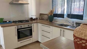 Charming Villa With AC in Alpilles