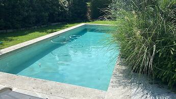 Charming Villa With AC in Alpilles