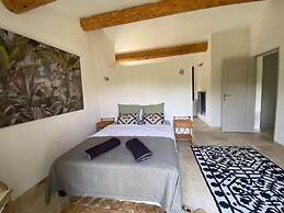 Charming Villa With AC in Alpilles