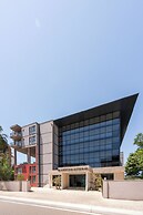 Laristone Suite Spa Hotel