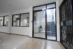 Lee Home Bangkok