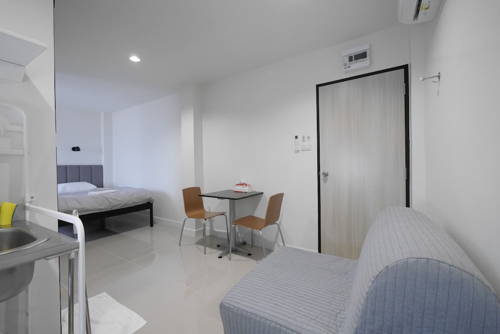 Lee Home Bangkok