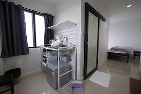 Lee Home Bangkok