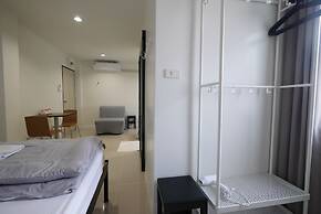 Lee Home Bangkok