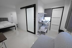 Lee Home Bangkok