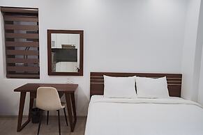 The Eastern Hotel & Apartment