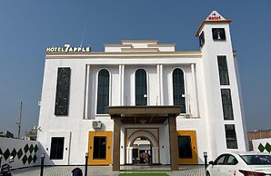 Hotel Seven Apple