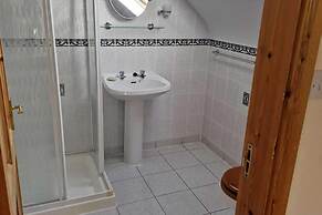 Villa Daffodil - Sleeps 2 & Stunning Seaside Views