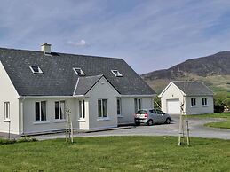 Villa Daffodil - Sleeps 2 & Stunning Seaside Views
