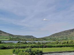 Villa Daffodil - Sleeps 2 & Stunning Seaside Views