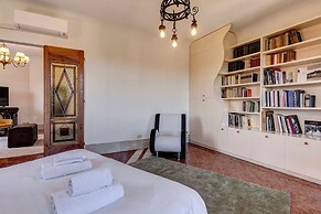 Palestro Apartment by Mamo Florence