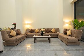 Nalada Hotel