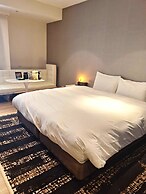 AKA Hotel