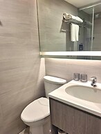 AKA Hotel