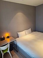 AKA Hotel