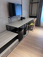 AKA Hotel