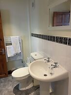 Rooms at the Huntsman Inn