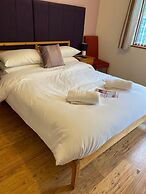 Rooms at the Huntsman Inn