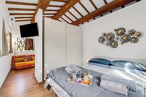 Cozy Apt Intypical Hayloft With Garden