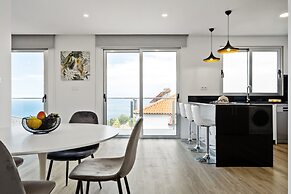 Villa Vellure by Homie