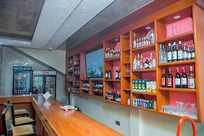 MARONA CITY HOTEL