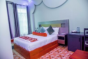 MARONA CITY HOTEL